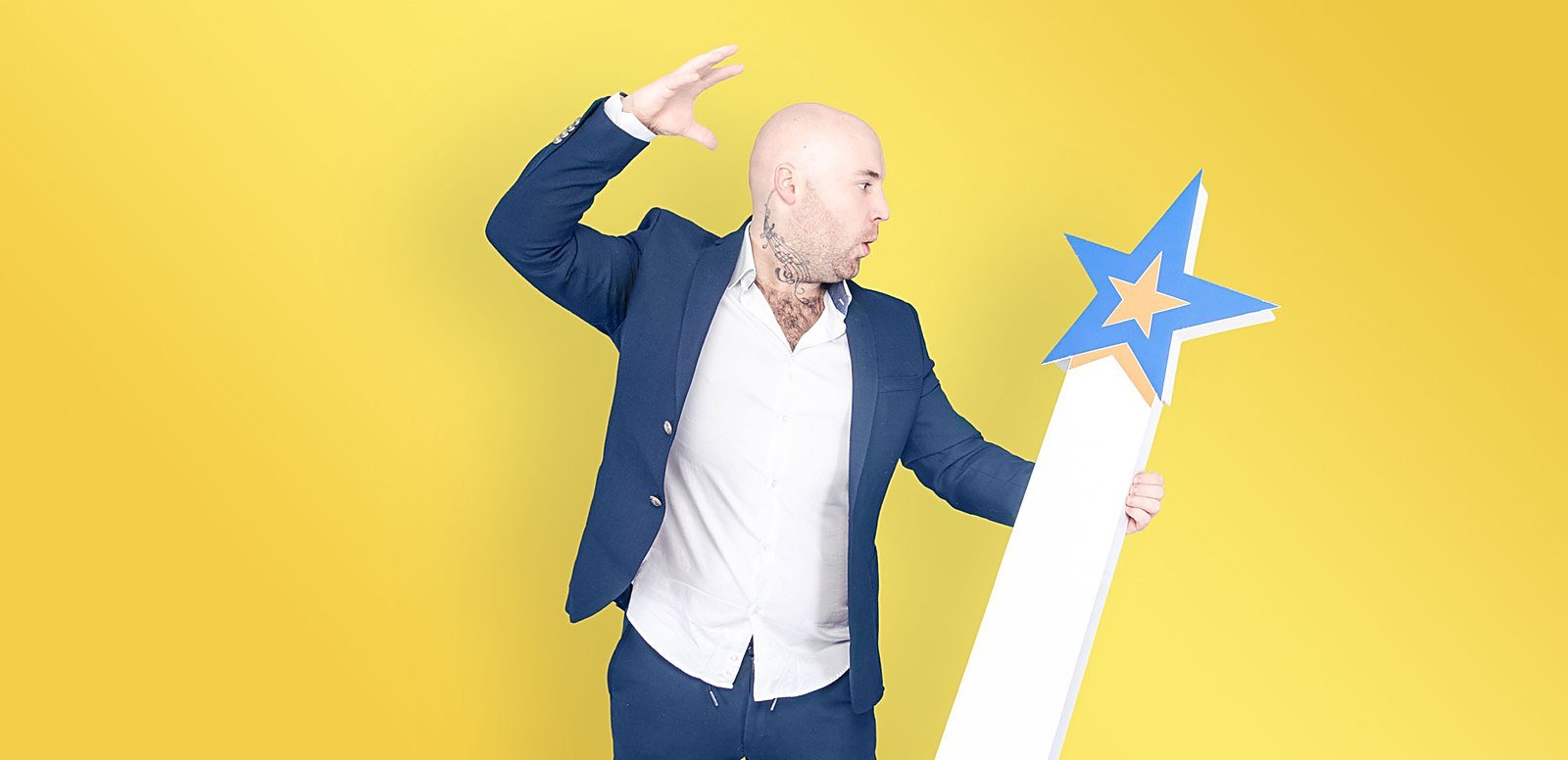 Flavien Lebel, hypnotiseur de scène Flavien l'Enchanteur, mettant en scène l'étoile Aubassadeur Pepite du réseau des Aubassadeurs de l'Aube